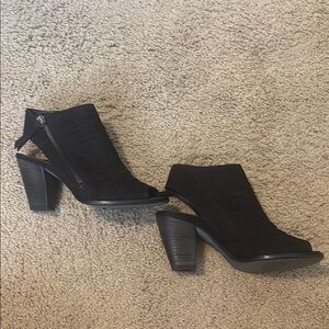 Paul Green Black Ankle Boots with Chunky Heel